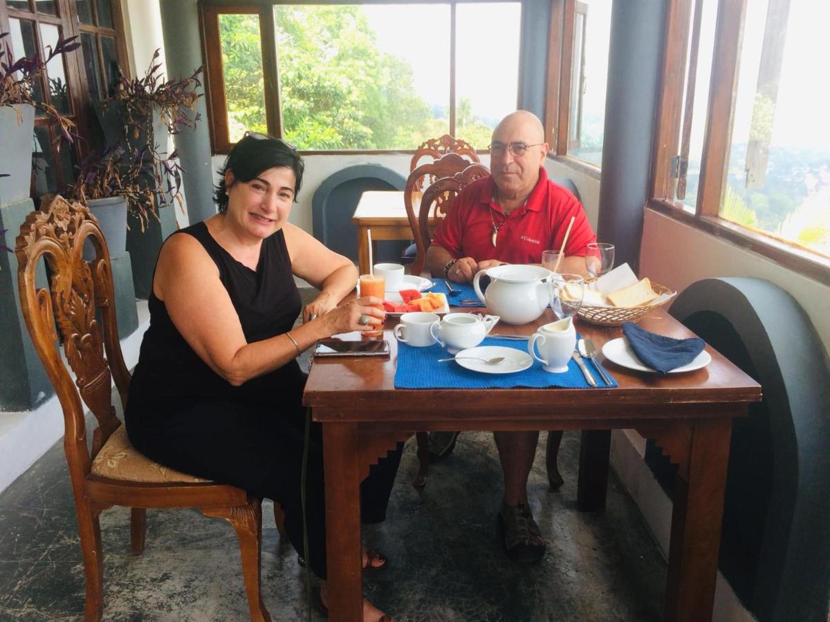 Ceylon Breeze Hotel Kandy Eksteriør billede