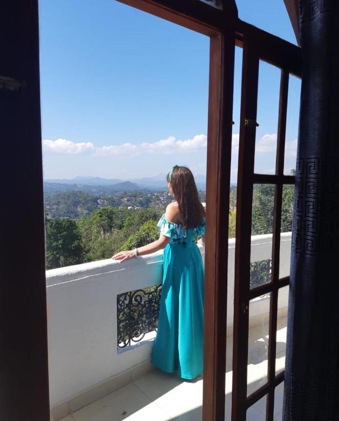 Ceylon Breeze Hotel Kandy Eksteriør billede